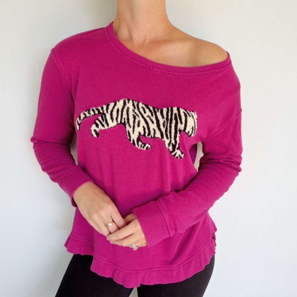 Jane and Delancey pink tiger appliqué off-shoulder pullover sweatshirt small